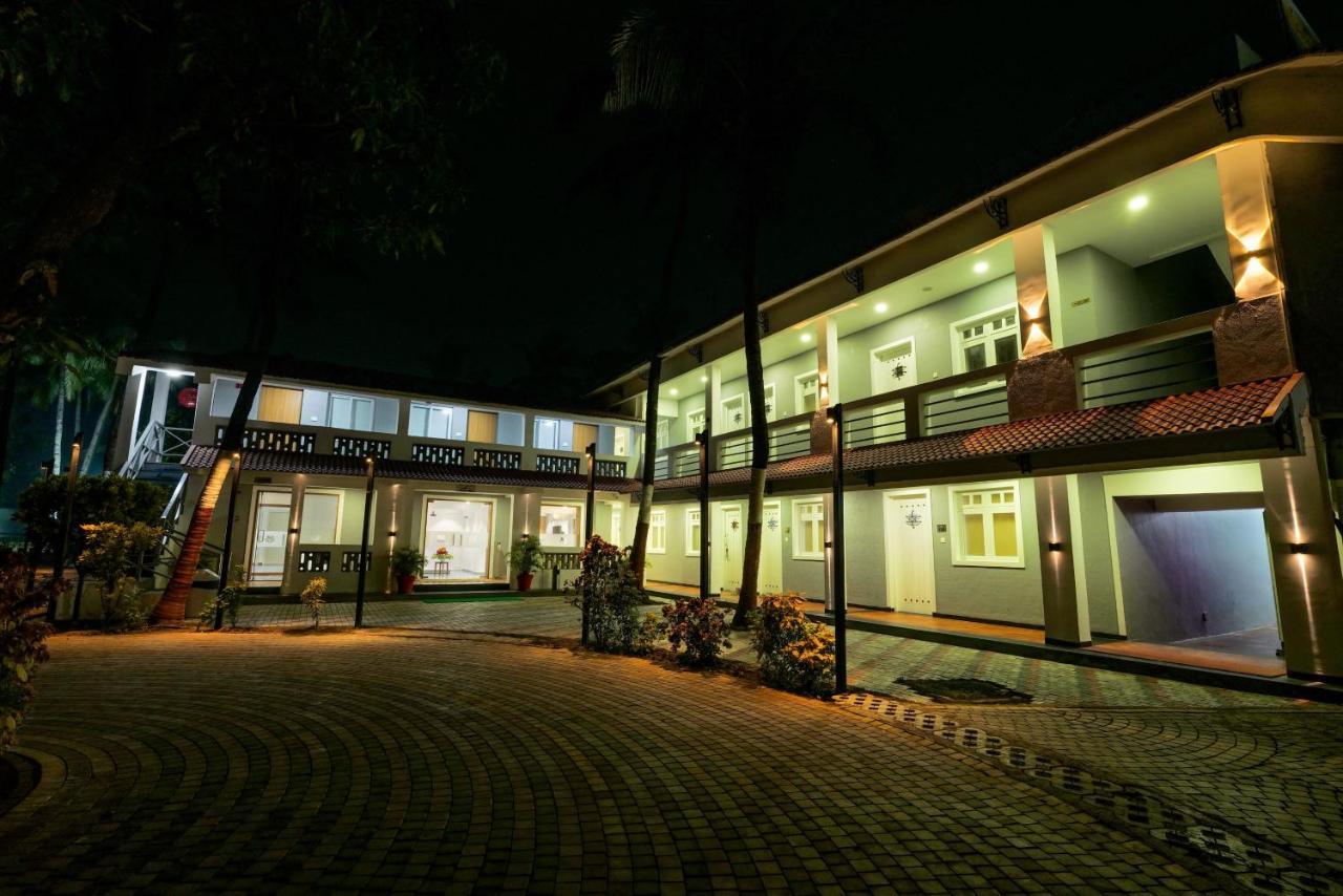 Gold Beach Villa Daman Exterior foto