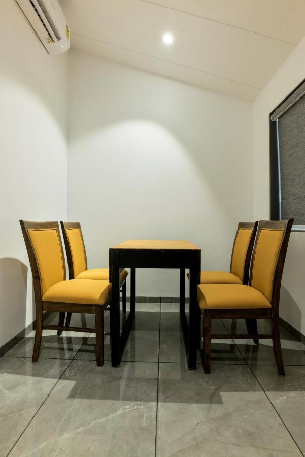Gold Beach Villa Daman Exterior foto